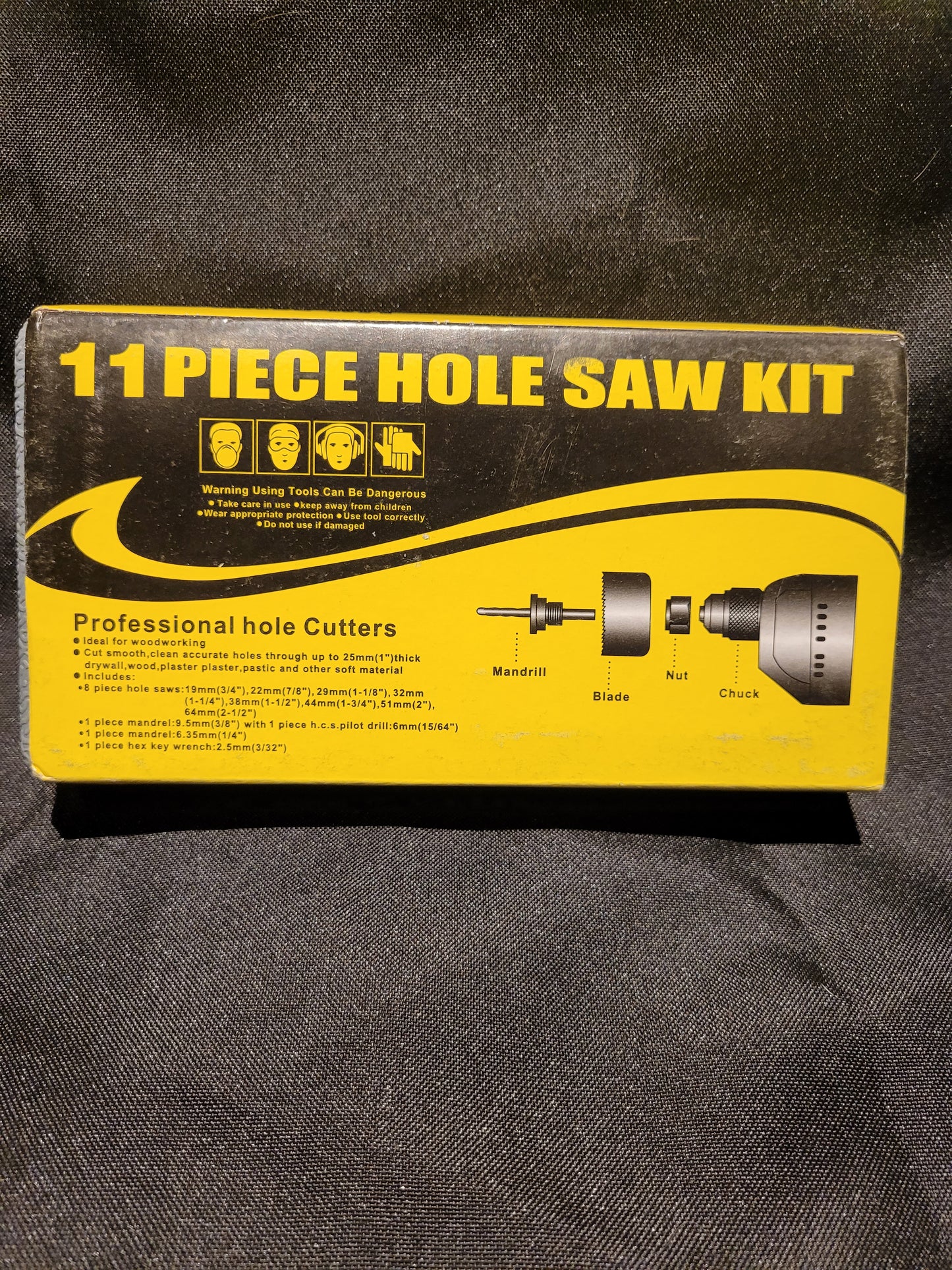 Hole saw kit for installing vents